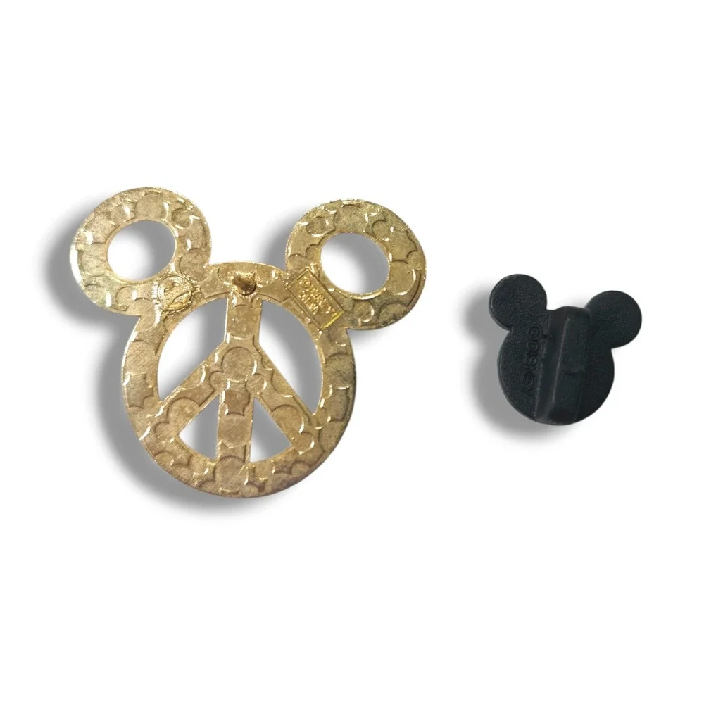 Disney features mickey